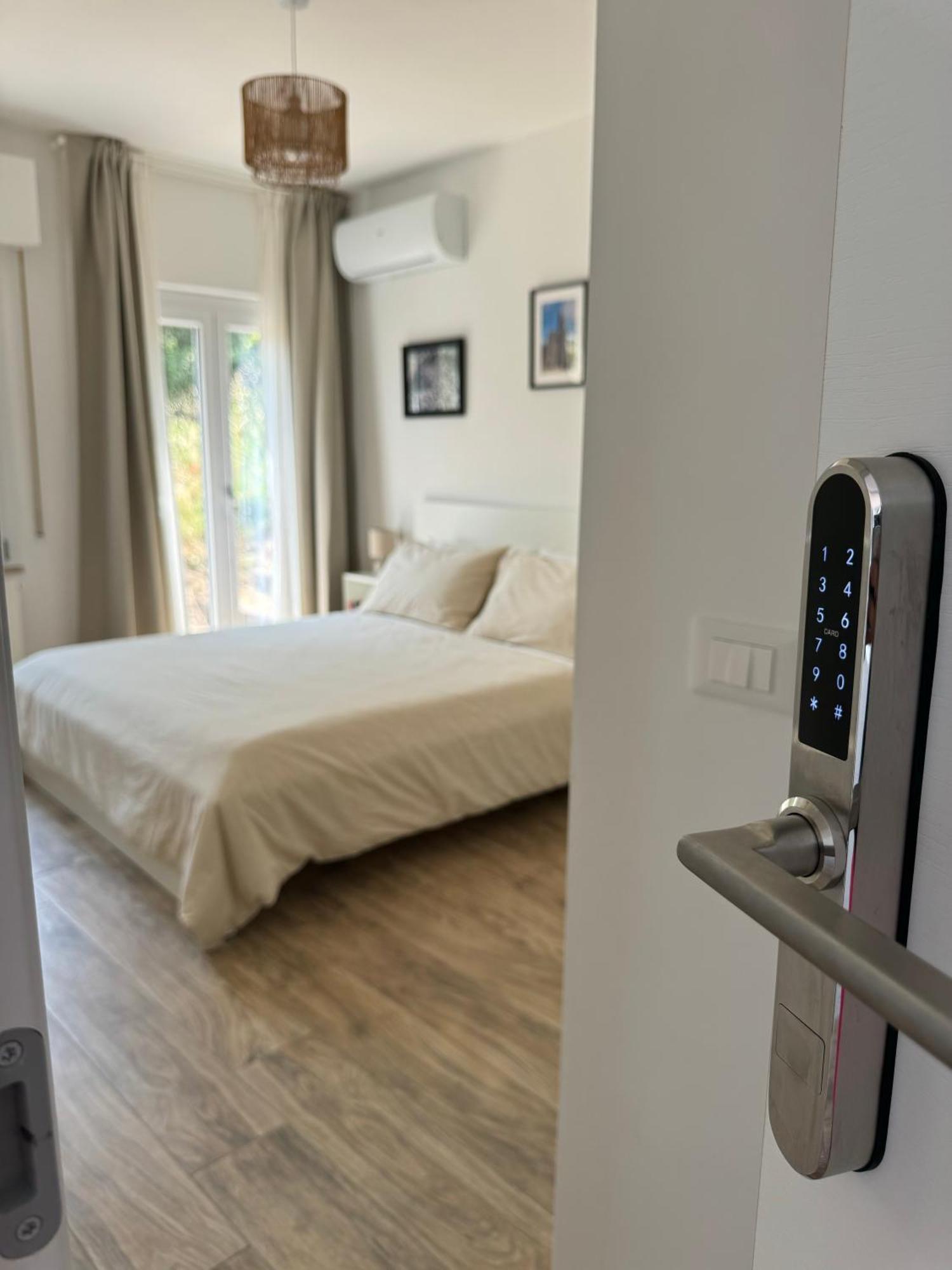 Bed and Breakfast Pennadomo Climbing House Esterno foto
